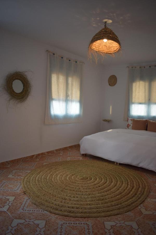 Готель Sunny Wave Taghazout Surf & Yoga Екстер'єр фото
