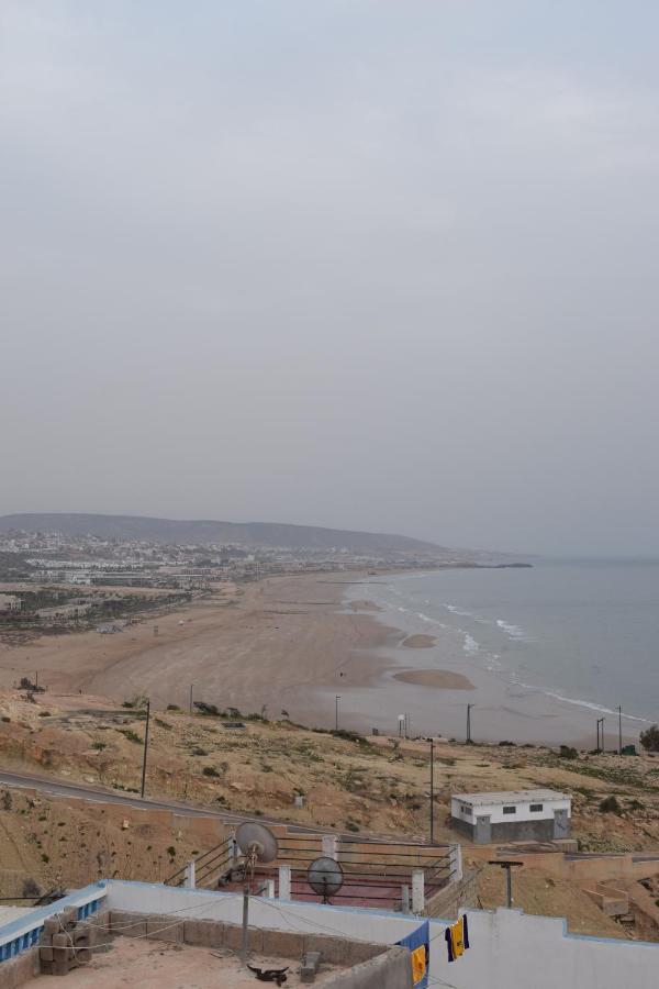 Готель Sunny Wave Taghazout Surf & Yoga Екстер'єр фото