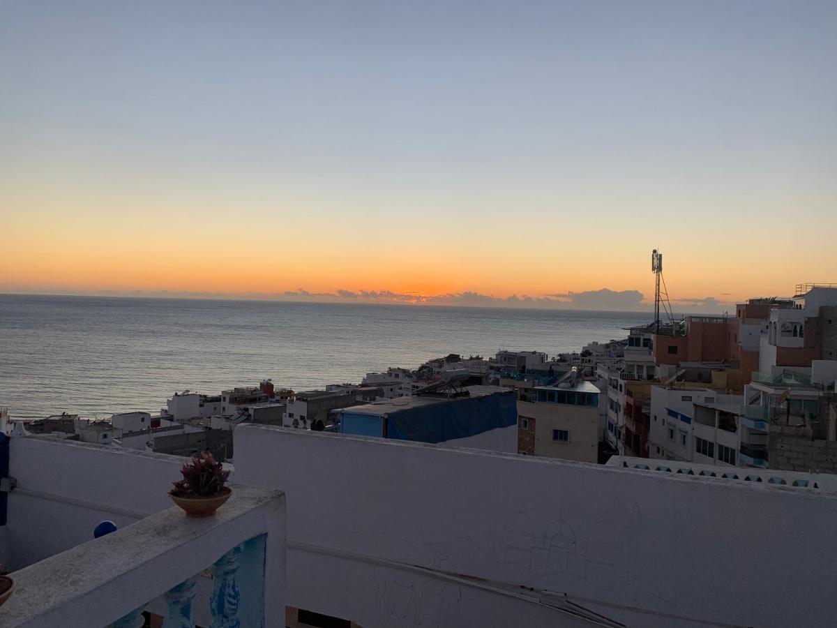 Готель Sunny Wave Taghazout Surf & Yoga Екстер'єр фото
