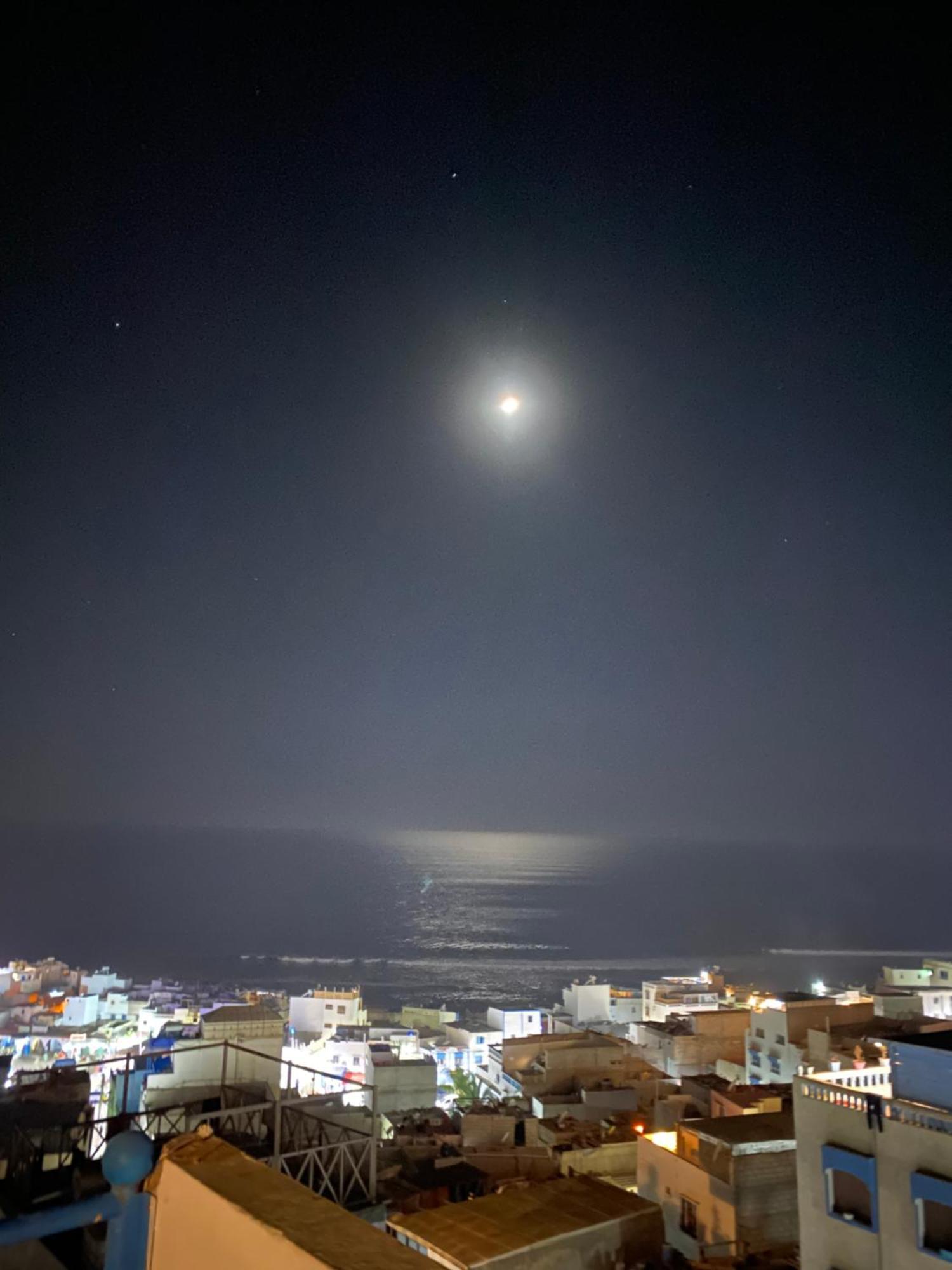 Готель Sunny Wave Taghazout Surf & Yoga Екстер'єр фото